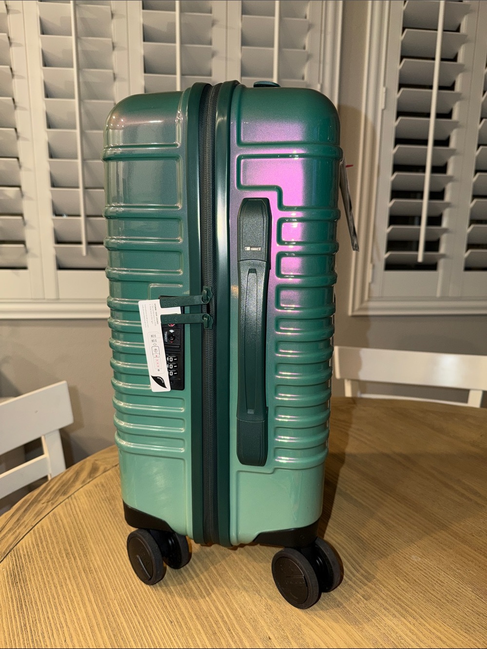 NWT BEIS WICKED GREEN Small Carry-On Roller ππ - Picture 3 of 7